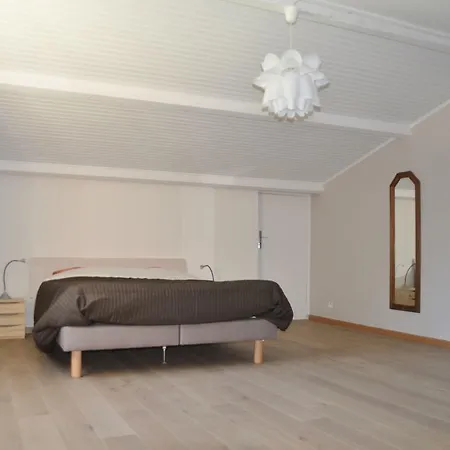 Spacious In Saze With Private Terrace * Рошфор-дю-Гар